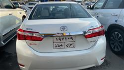 تۆیۆتا کۆرۆلا